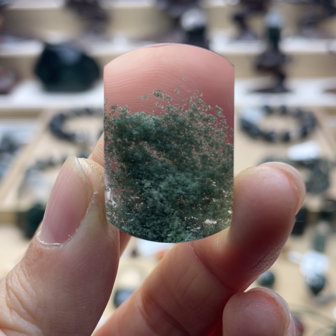 水晶未镶嵌颈饰绿幽灵聚宝盆无事牌