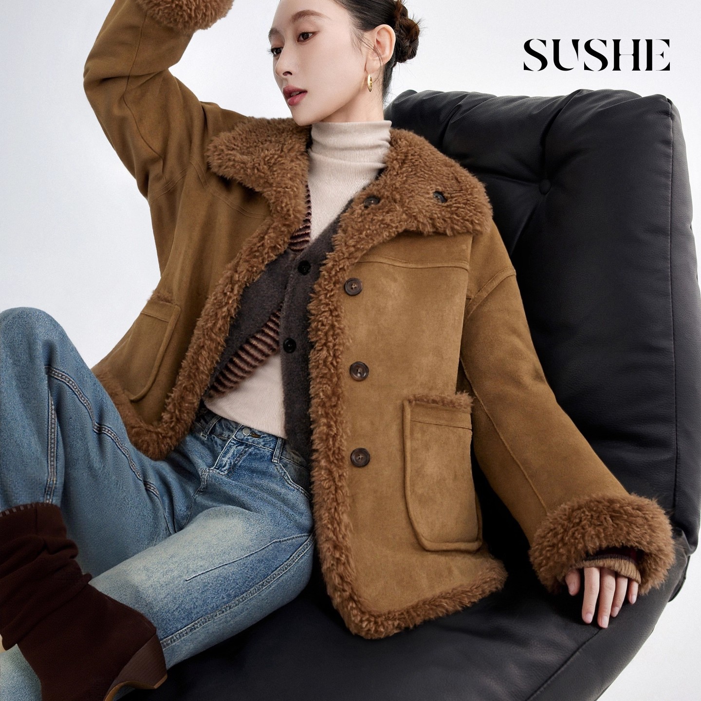 束皙SUSHE【熙语】复古美拉德 仿麂皮毛绒翻领宽松保暖中长款外套