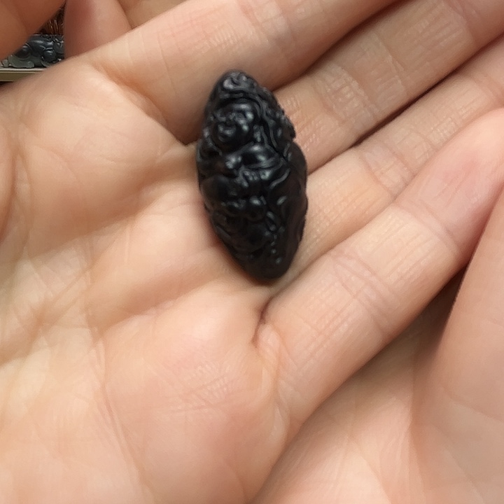 和田玉（墨玉）未镶嵌颈饰财富双全