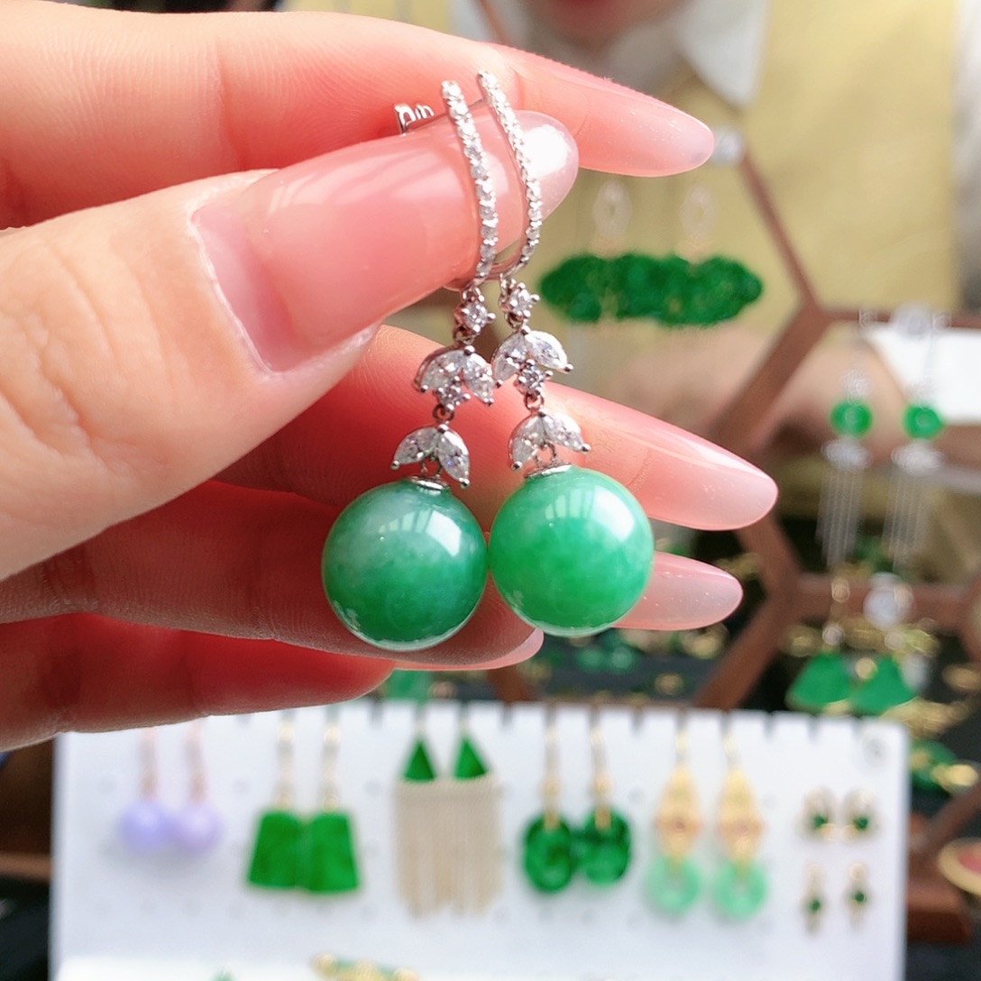 翡翠耳饰18K金镶嵌耳饰