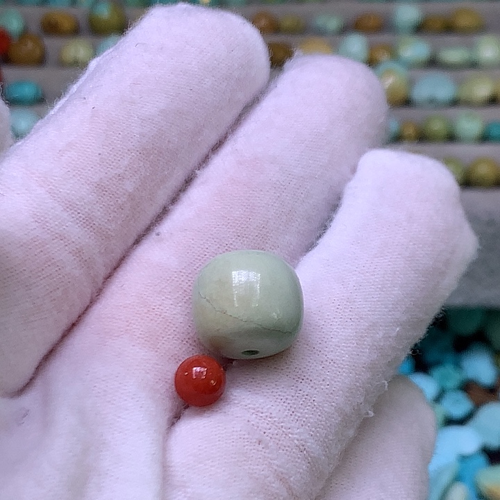 南红玛瑙未镶嵌珠宝奇石