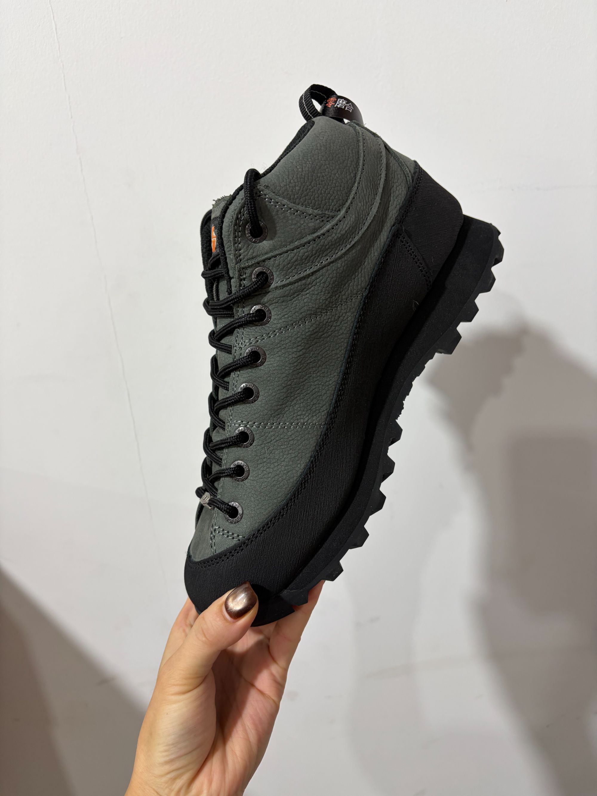 摩拉哥，断码户外防水登山徒步鞋，男女同款