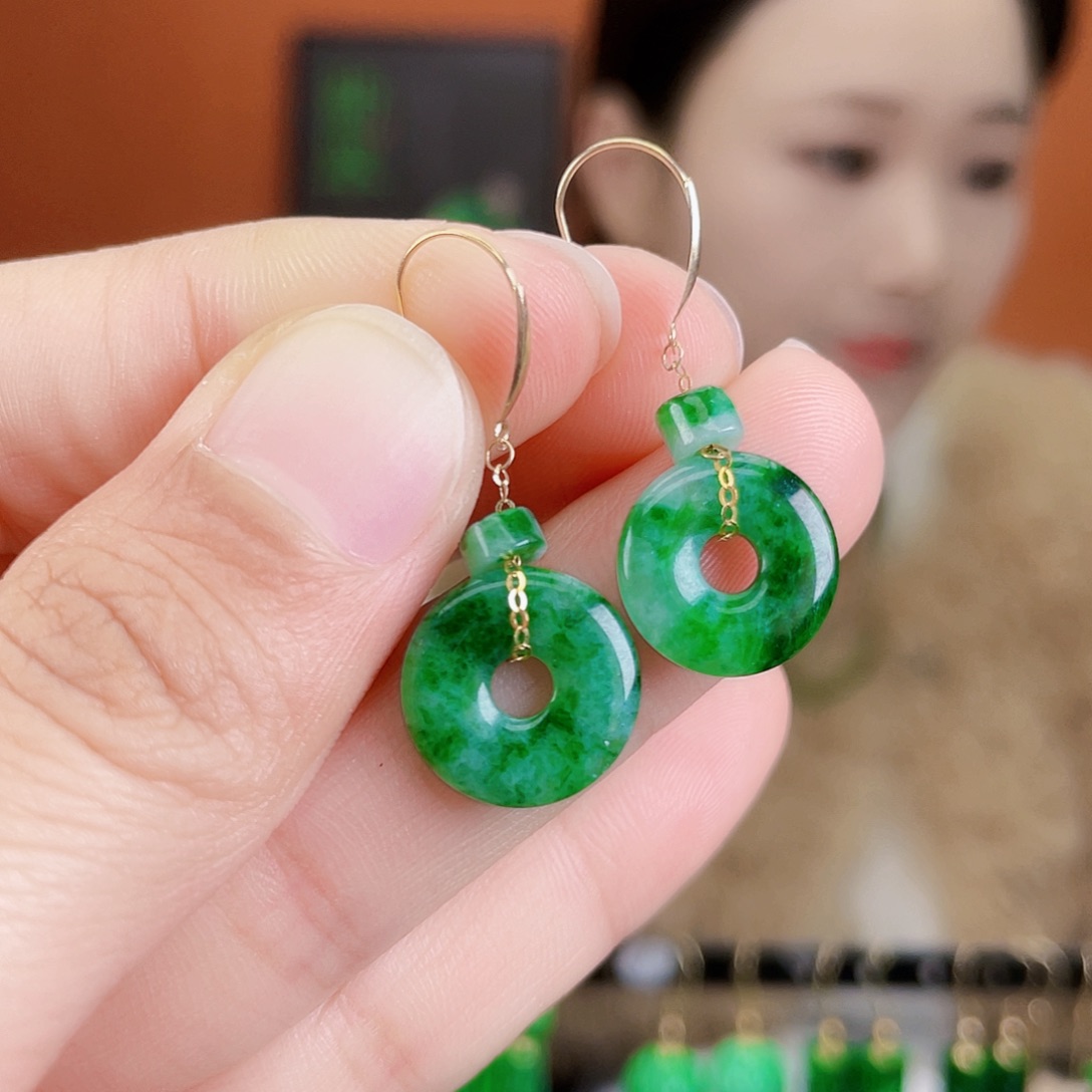 翡翠18K金镶嵌耳饰