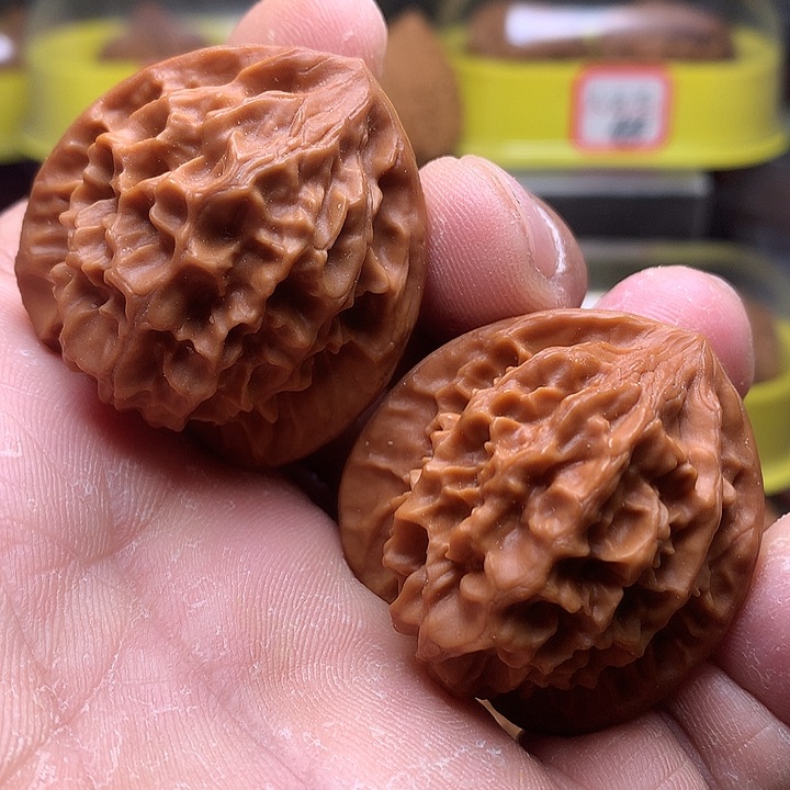 文玩核桃吊坠龙鳞37.5