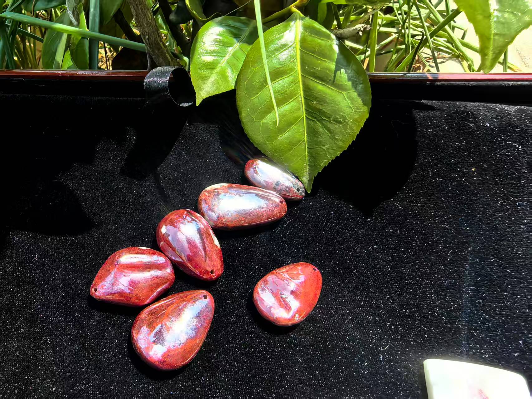 天然辰砂天然辰砂原矿原石吊坠