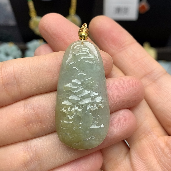 翡翠未镶嵌颈饰翡翠