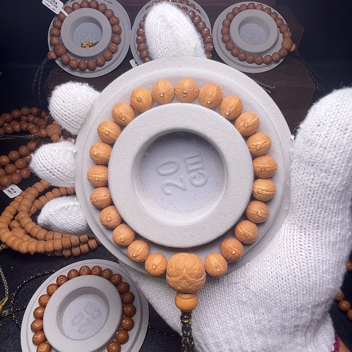 手串凤眼菩提11mm实心玉化皮