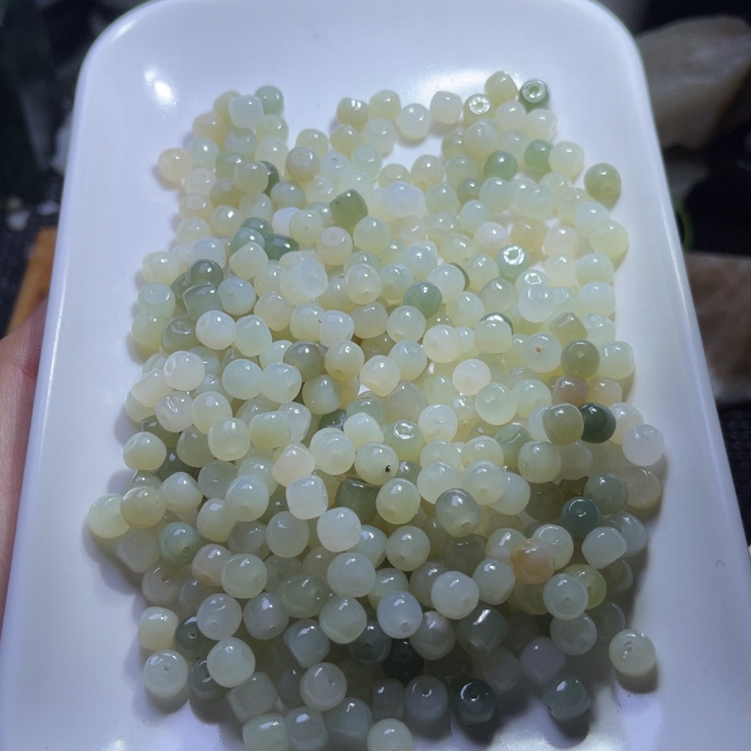 未镶嵌和田玉珠宝半成品