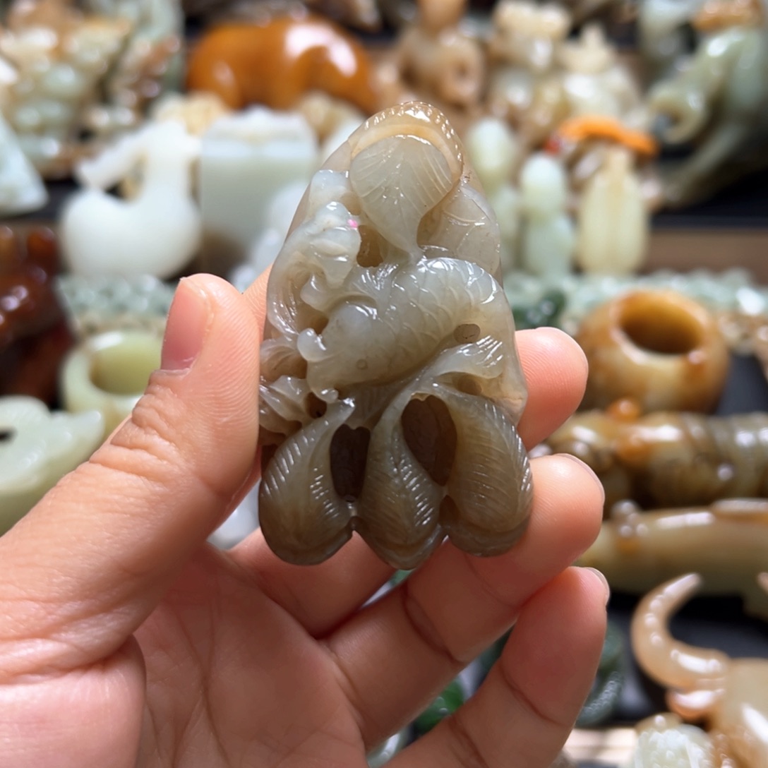 和田玉（糖玉）颈饰未镶嵌