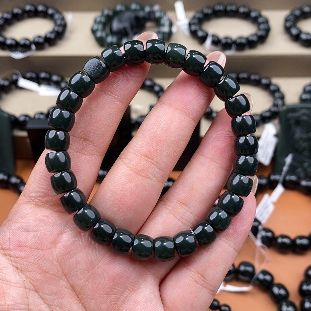 和田玉未镶嵌手串