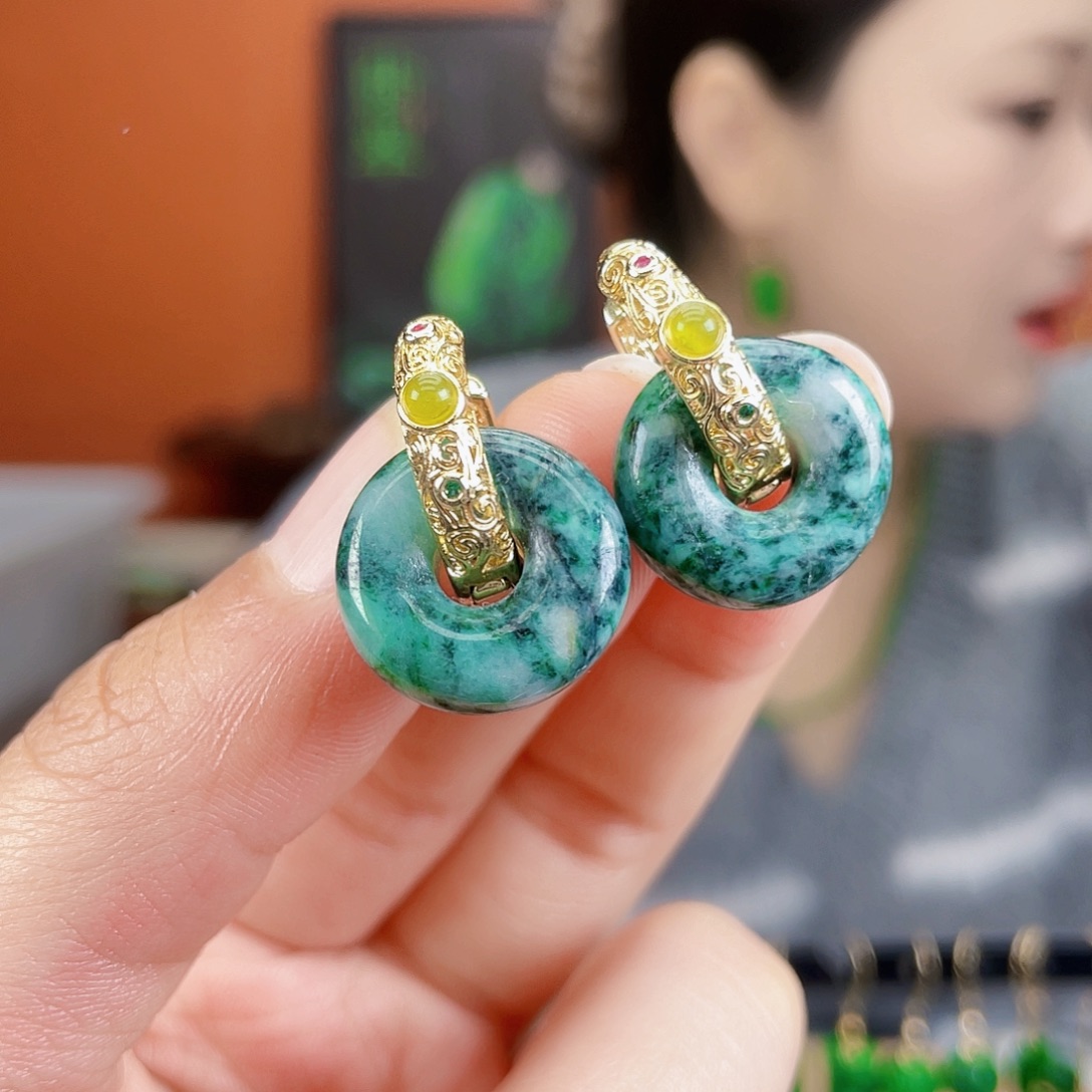 翡翠未镶嵌耳饰饰品