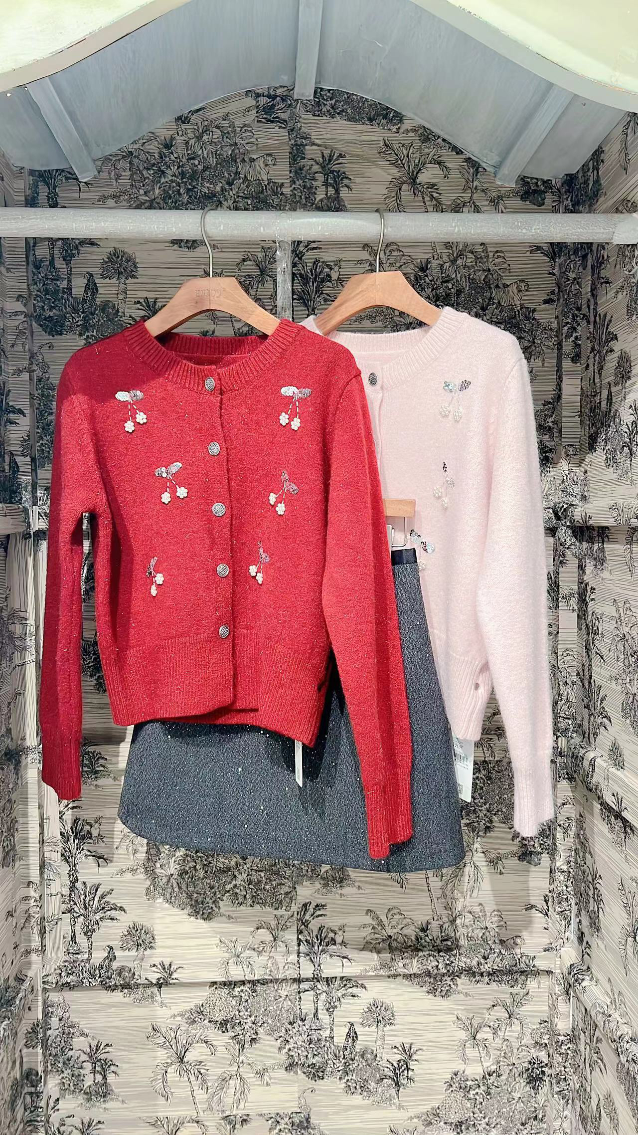 ENJOY'ME【门店同款】ENJOY冬漂亮朋友钉珠亮片樱桃开衫 160648130