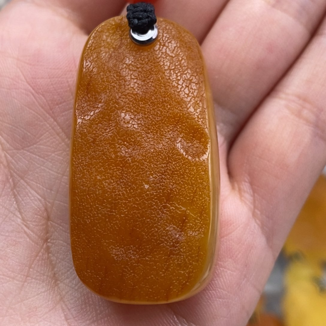 琥珀吊坠(赠链)未镶嵌