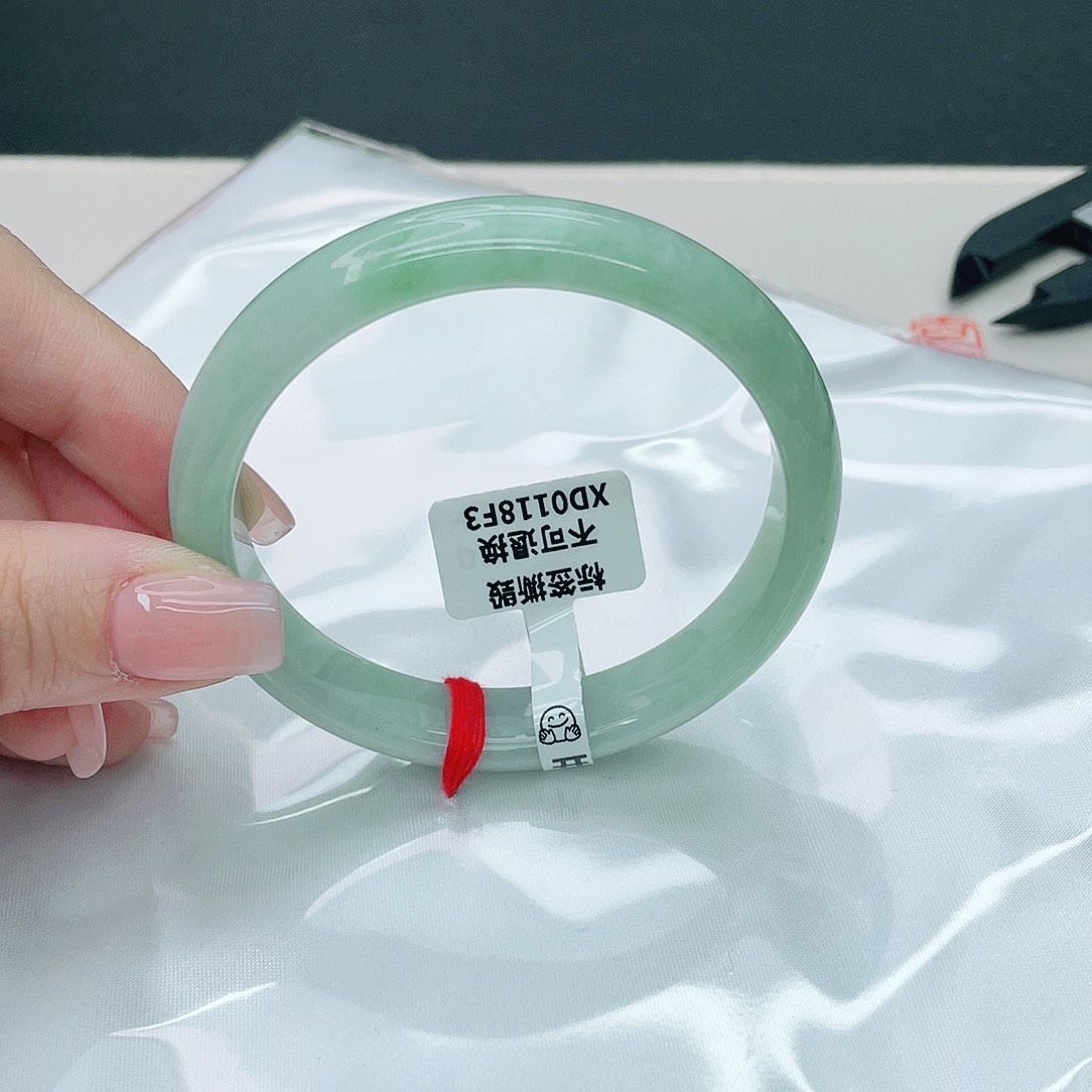 翡翠手镯未镶嵌正59.2