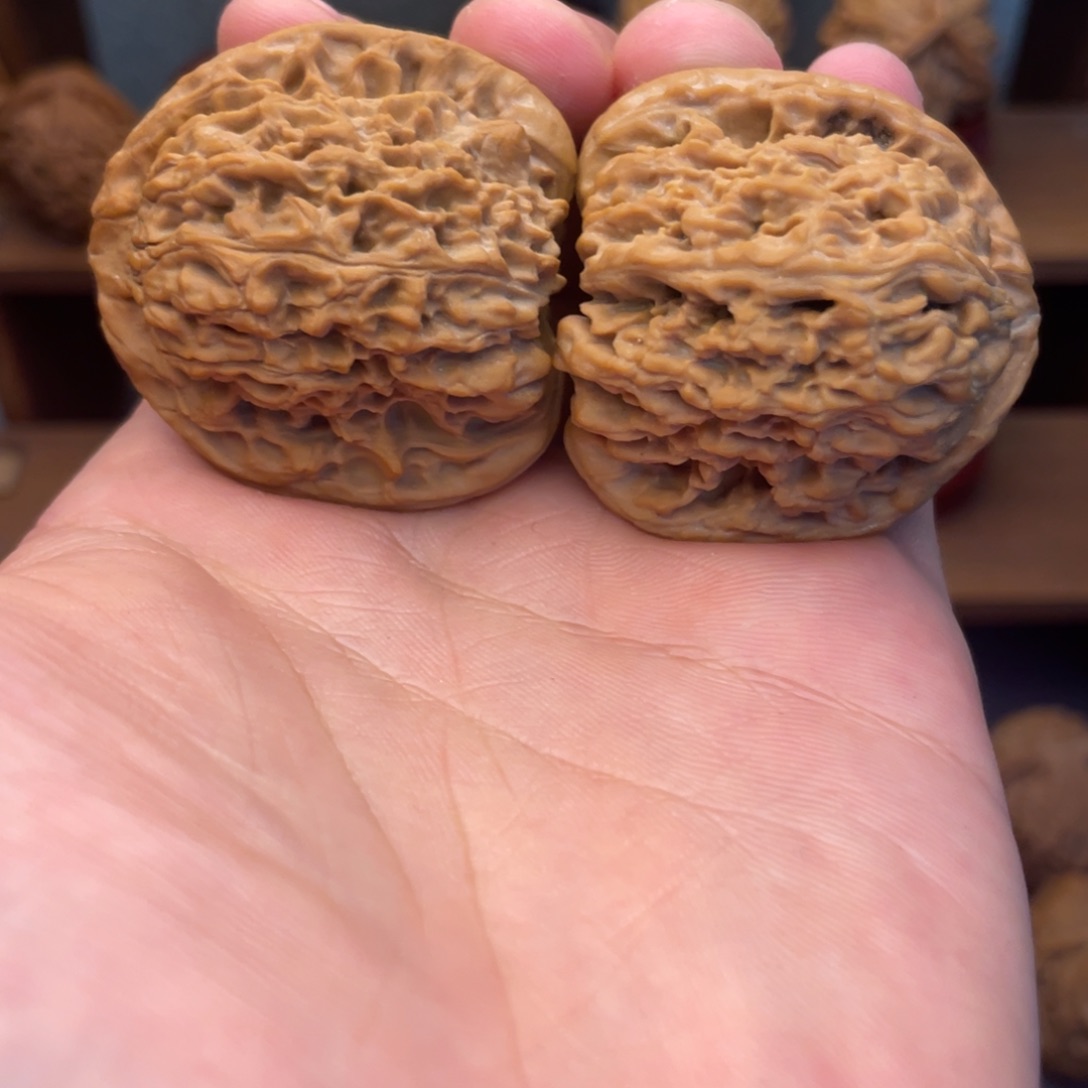 文玩核桃吊坠南疆40全品无修