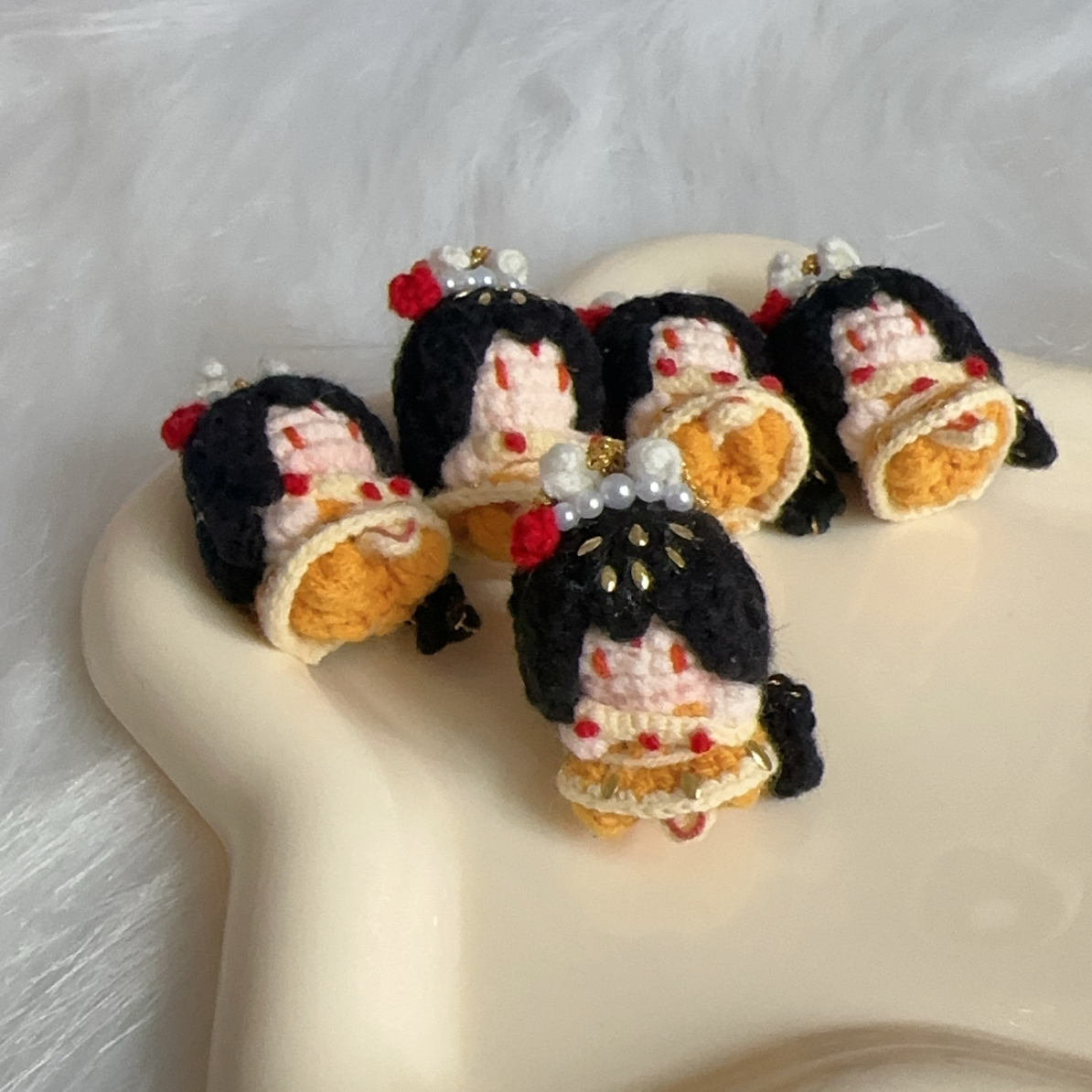 公孙离玉兔钩织成品