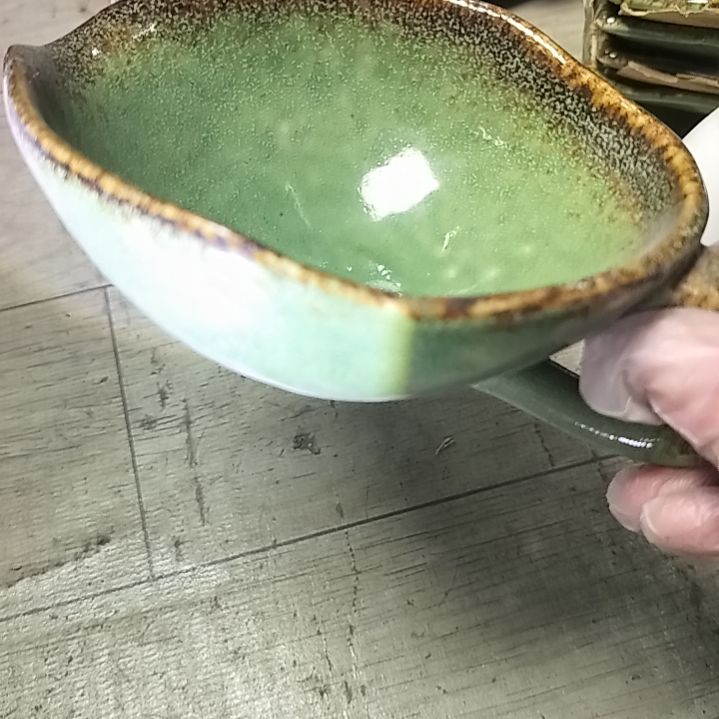 盘瓷片陶瓷杯盘壶碗都有