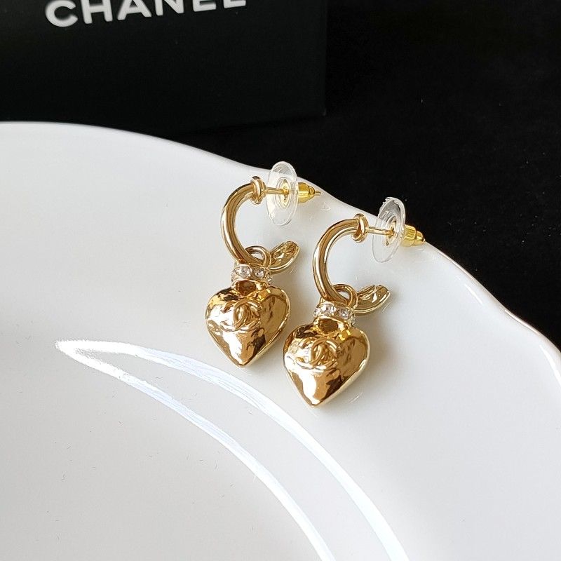 95新 Chanel/香奈儿 Azul - 24P 金色小爱心吊坠耳钉 51361