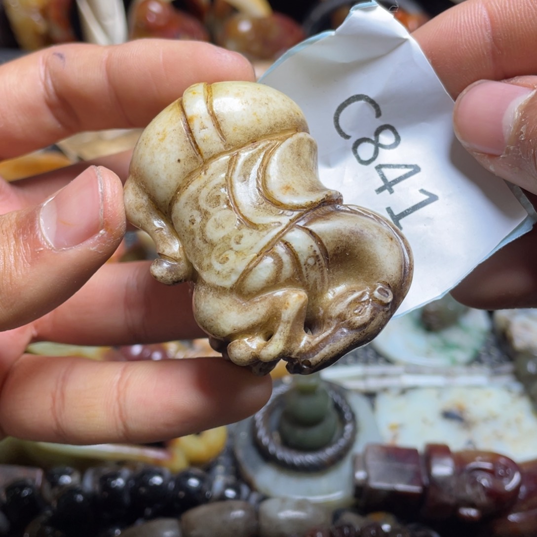 和田玉（糖玉）挂件未镶嵌