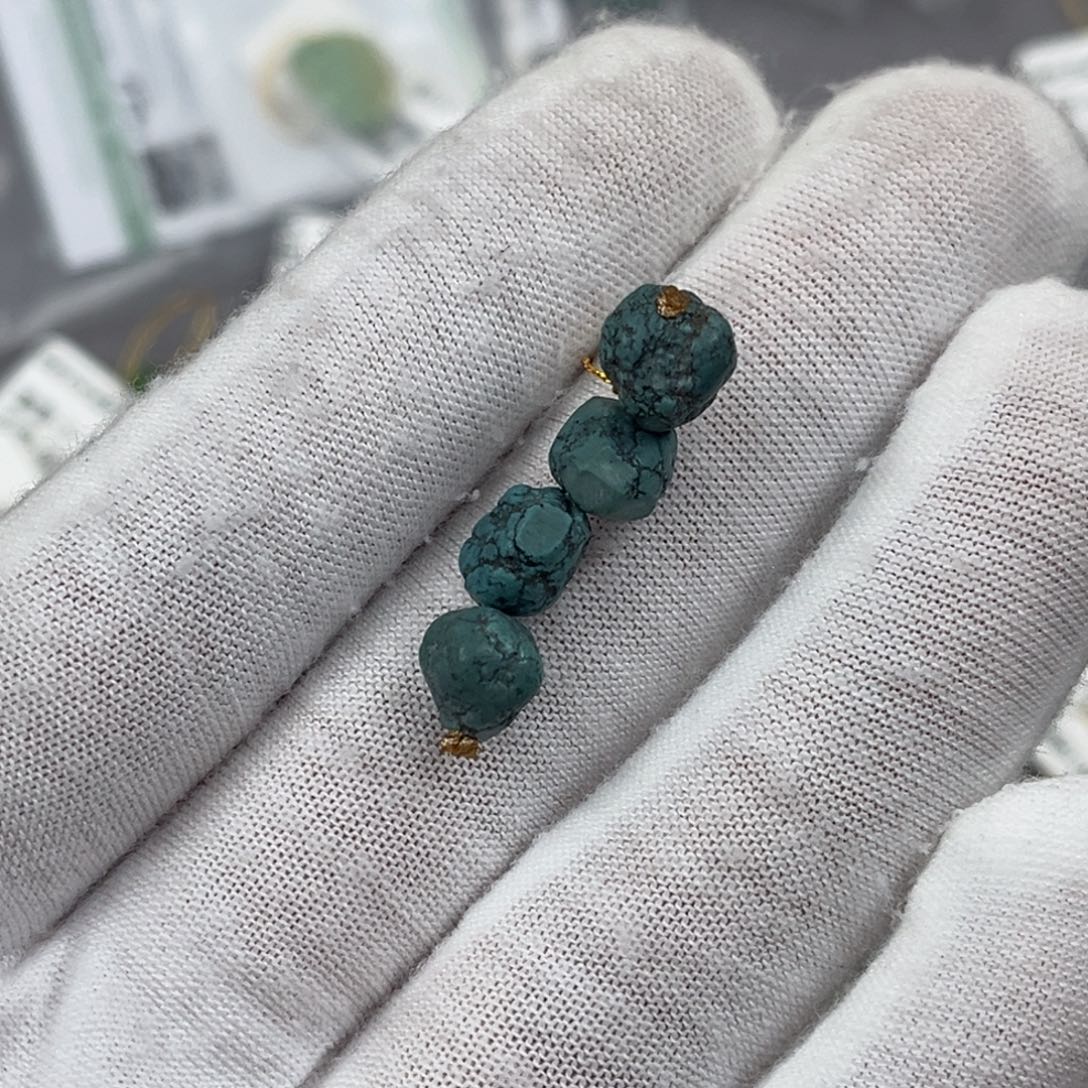 绿松石未镶嵌珠宝奇石编号107