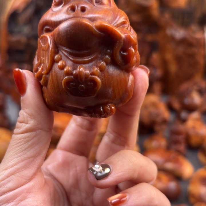 独***田太行崖手把件的设计和制作