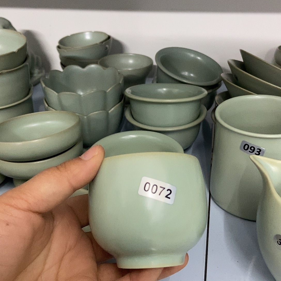 空***格龙蛋原矿釉汝瓷愤青