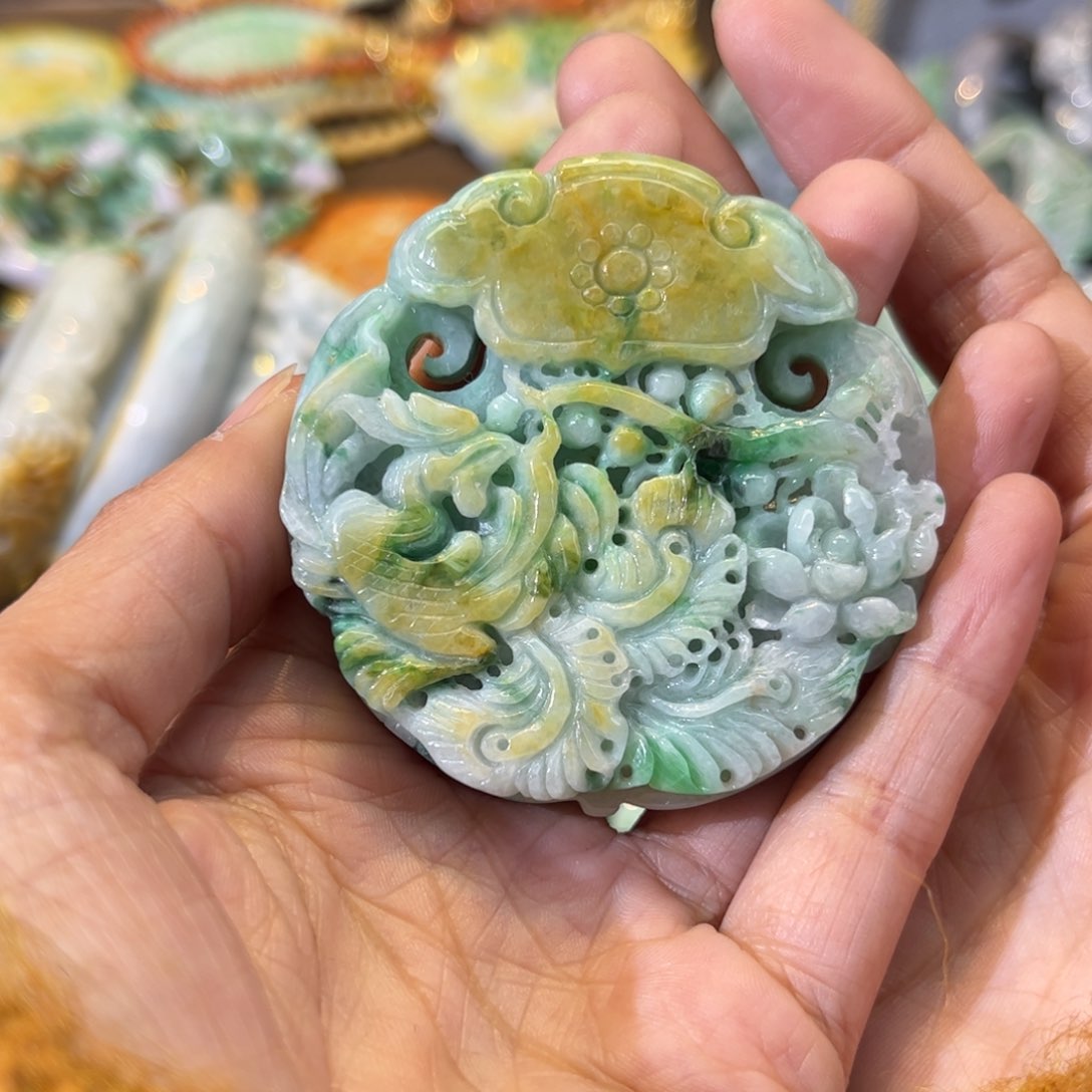 翡翠颈饰未镶嵌待编款