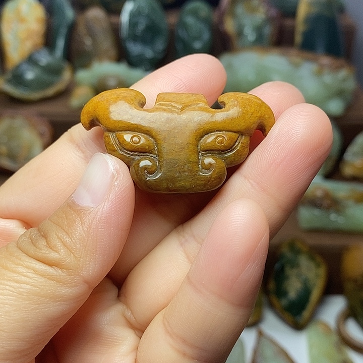 岫岩河磨玉（透闪石质玉）未镶嵌颈饰