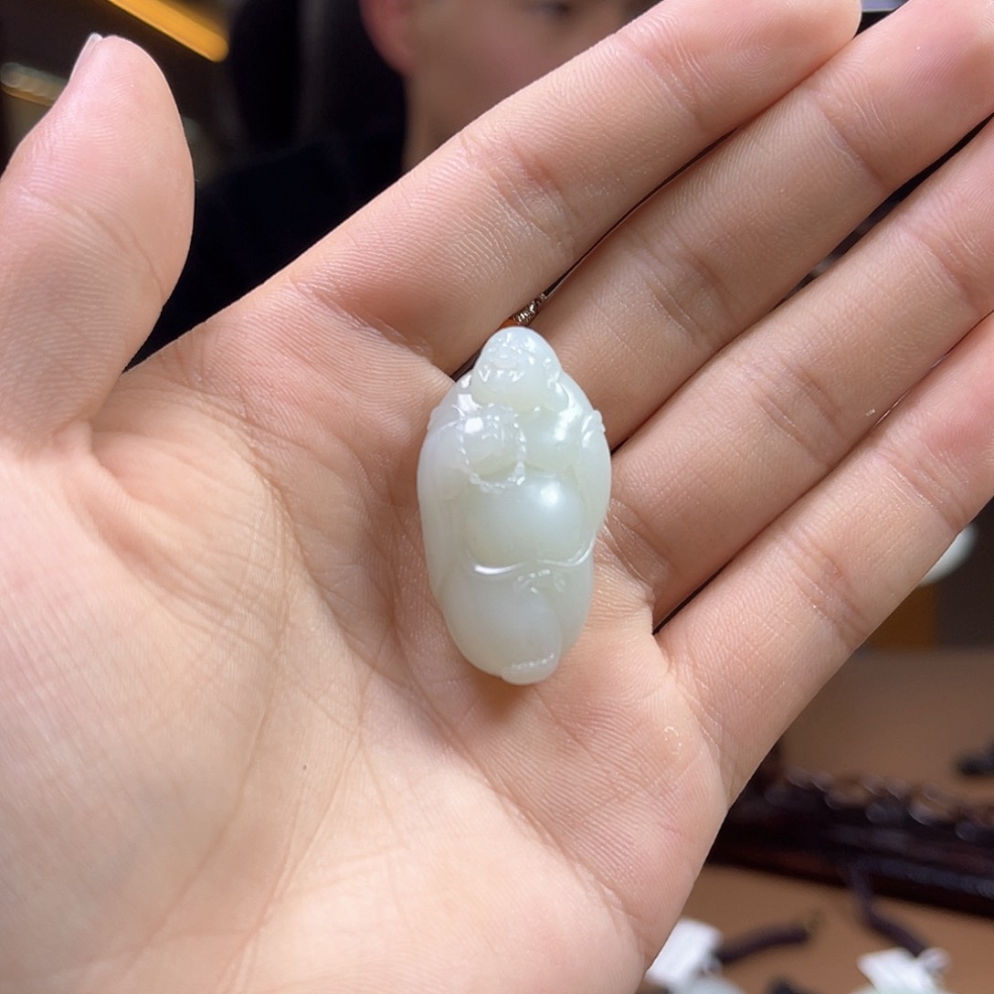 和田玉颈饰未镶嵌欧*