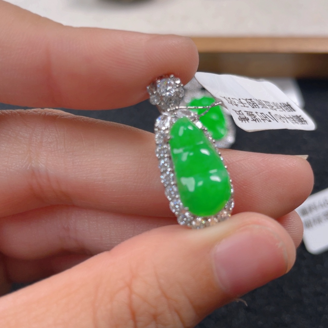 翡翠颈饰银S925镶嵌h j j j j j j j