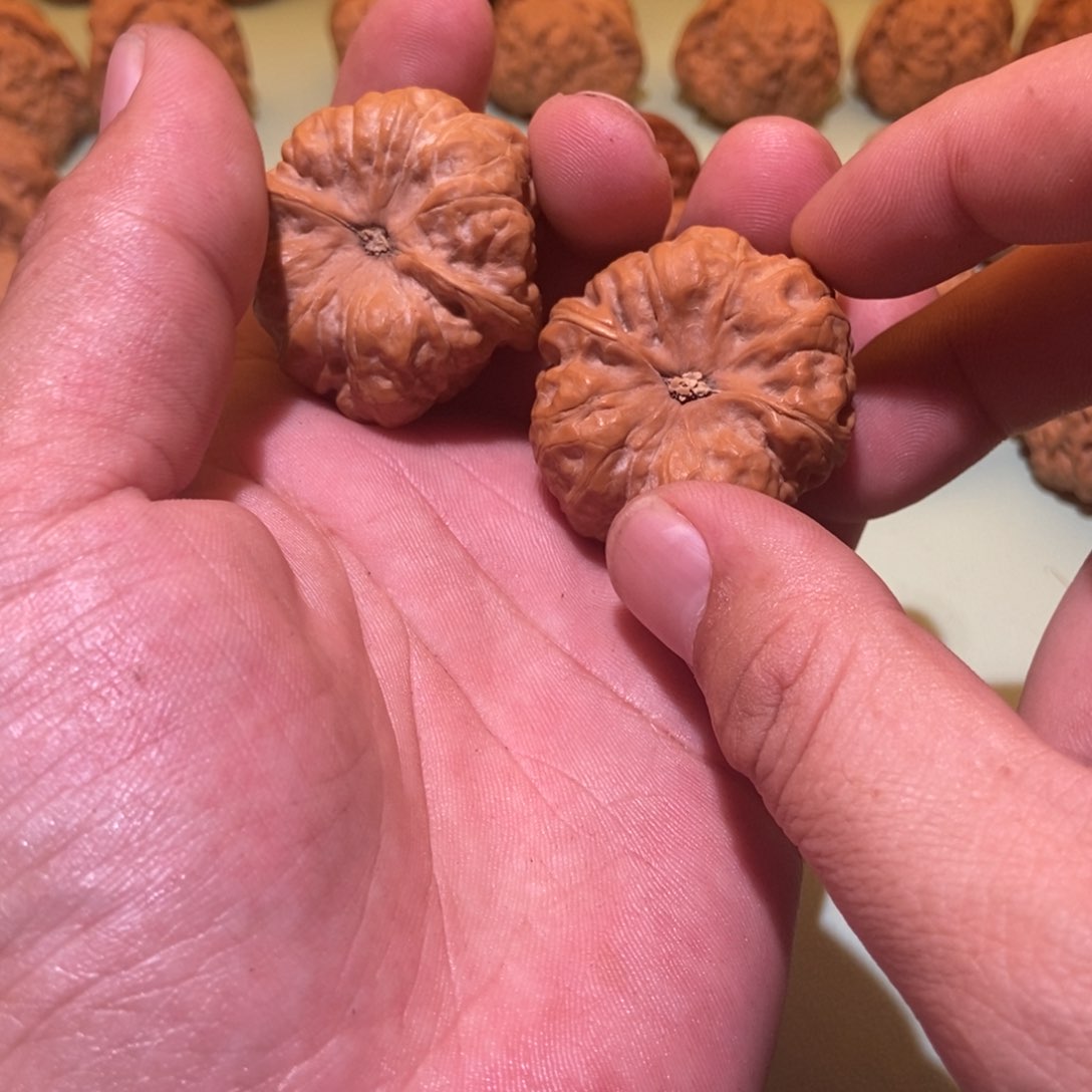 文玩核桃吊坠蛤蟆头39一对