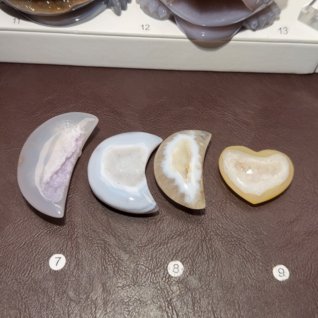 财***菜玛瑙/玉髓未镶嵌摆件