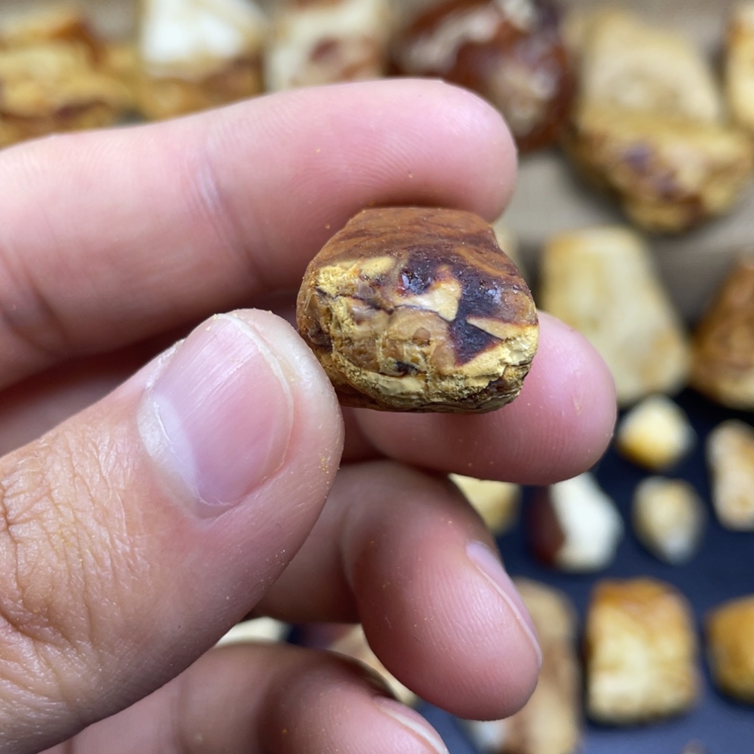 定制琥珀未镶嵌定制