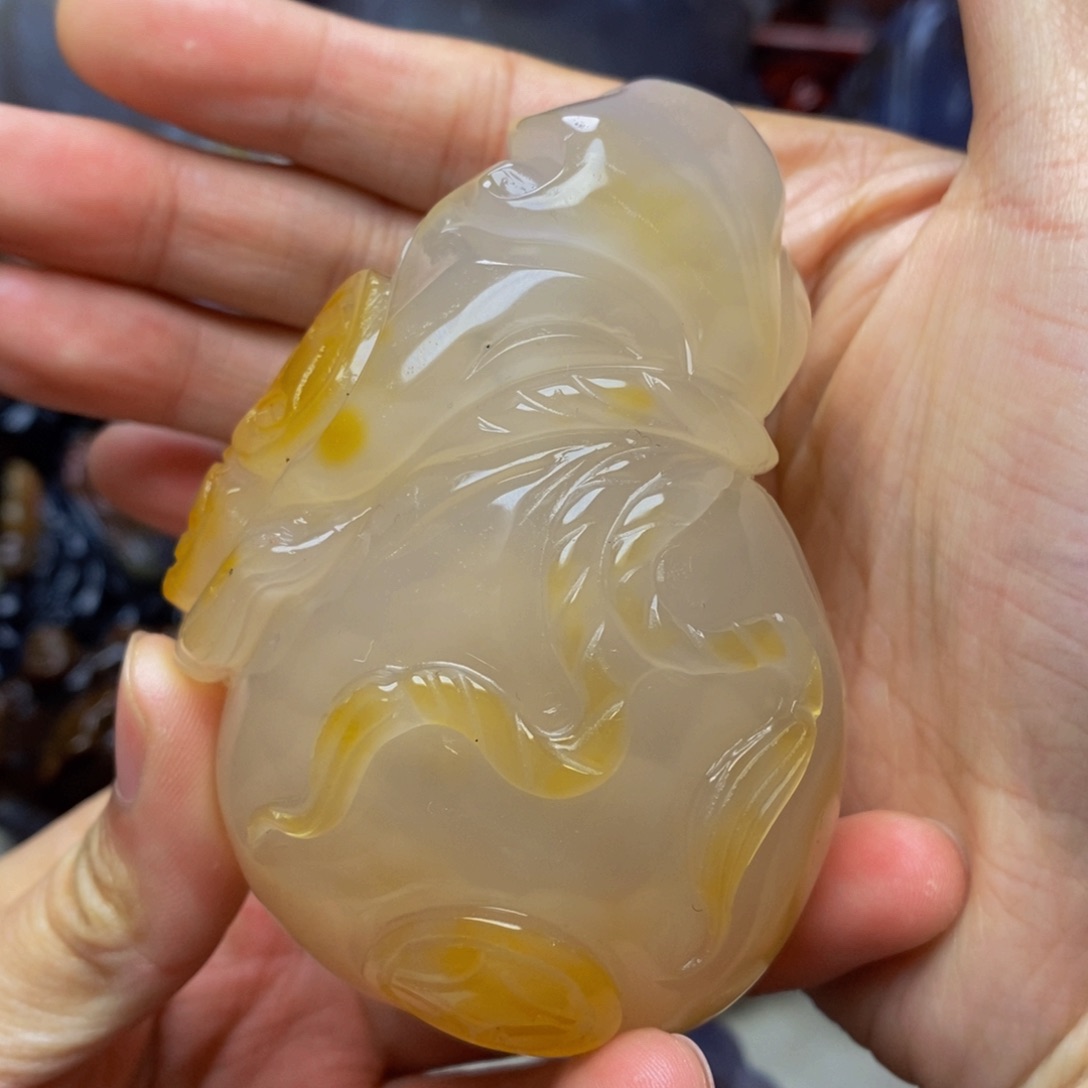 玛瑙/玉髓手把件未镶嵌