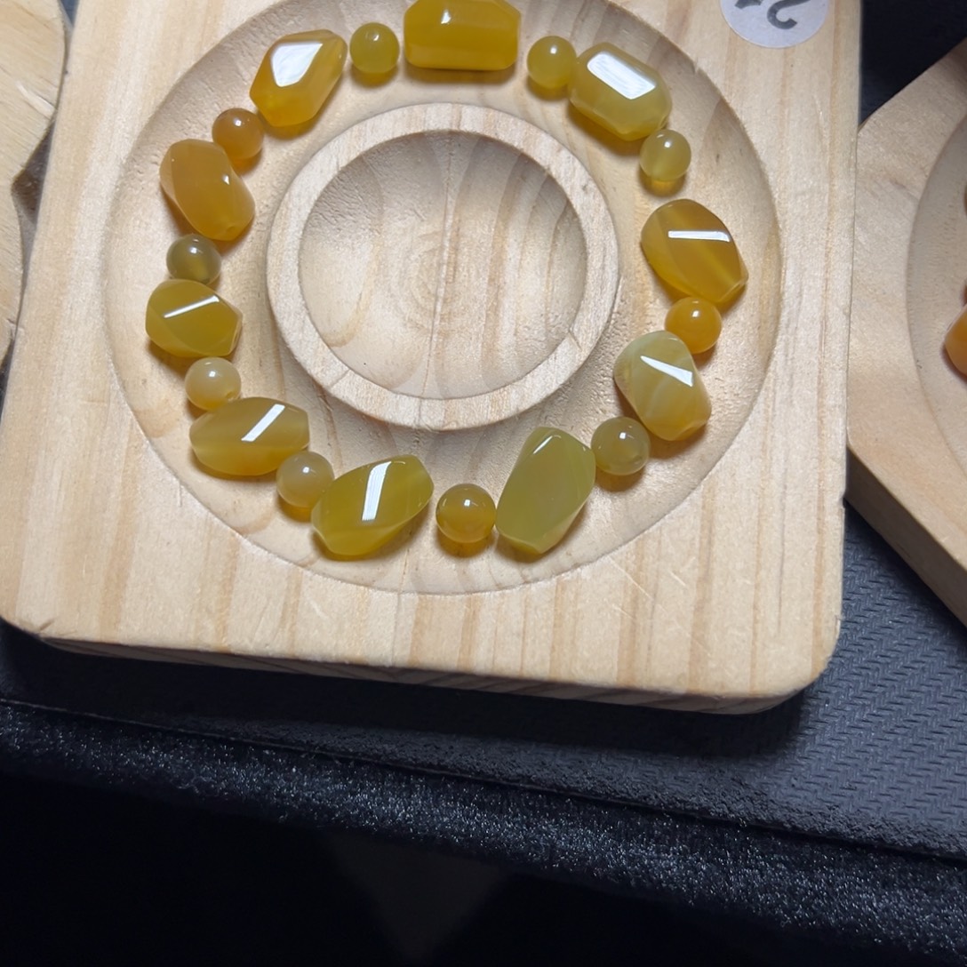 香***粒石英质玉未镶嵌手链1