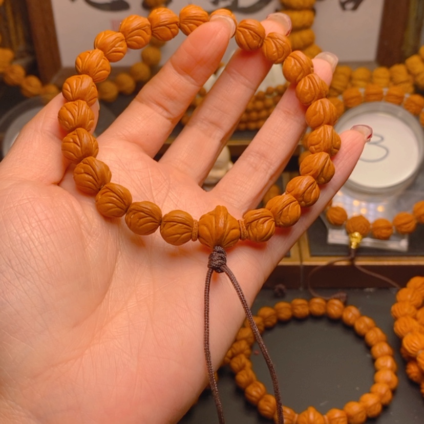 【闪购商品】桃核手串龙文桃核