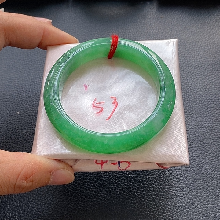 翡翠手镯未镶嵌8号