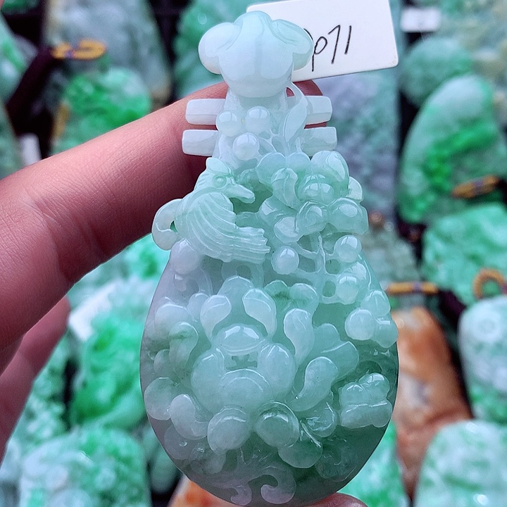 翡翠吊坠(不含链)未镶嵌