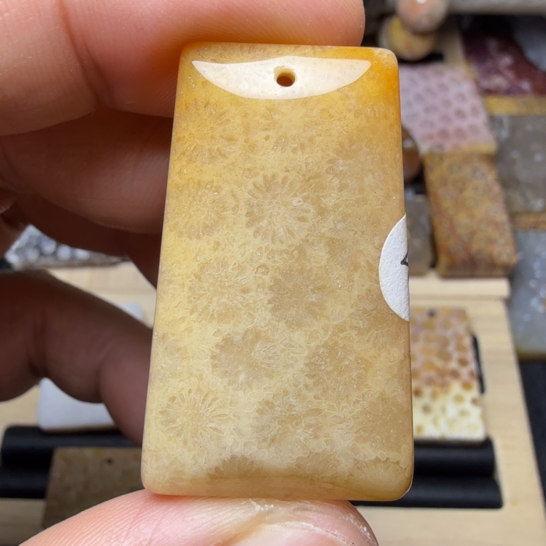 硅化玉未镶嵌纯天然色有机玉石保真色