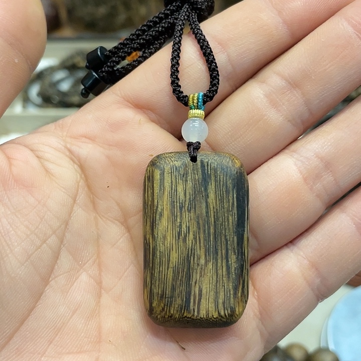 沉香吊坠奇楠挂件红油老料