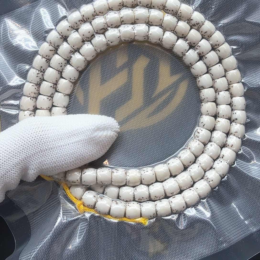 星月菩提吊坠4直切7左右108