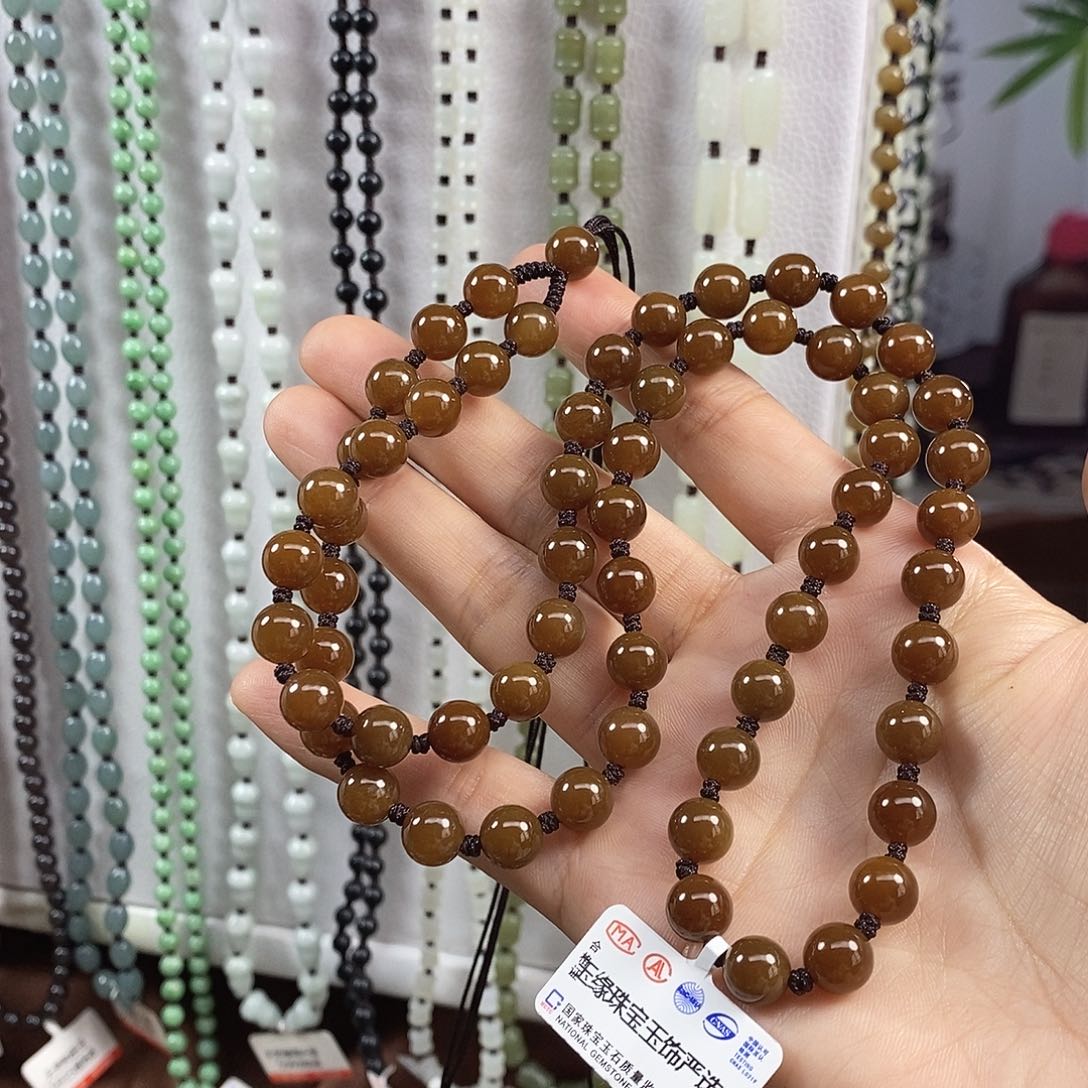 和田玉颈饰未镶嵌黑**