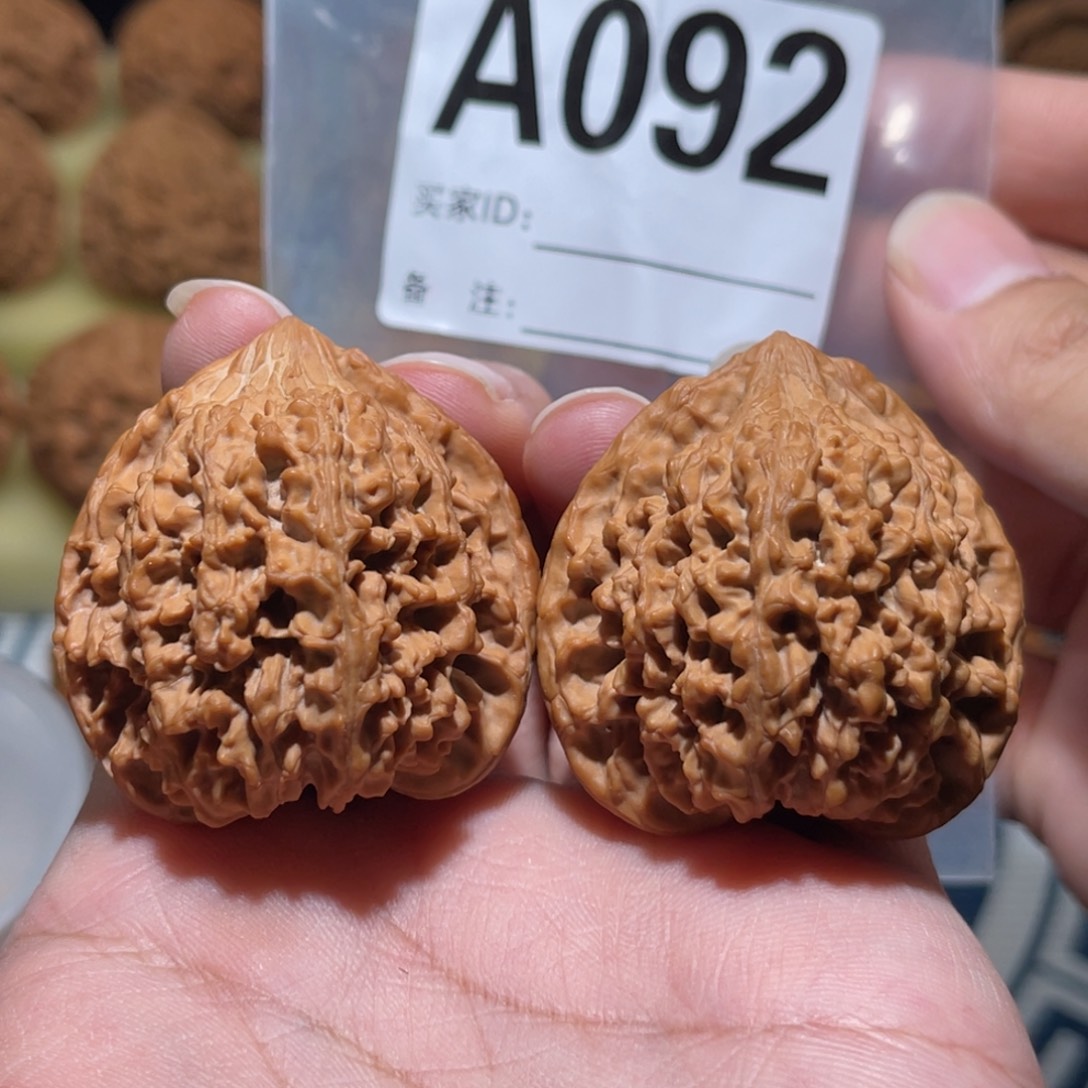 文玩核桃把件汉高山满天星42-38-42全品