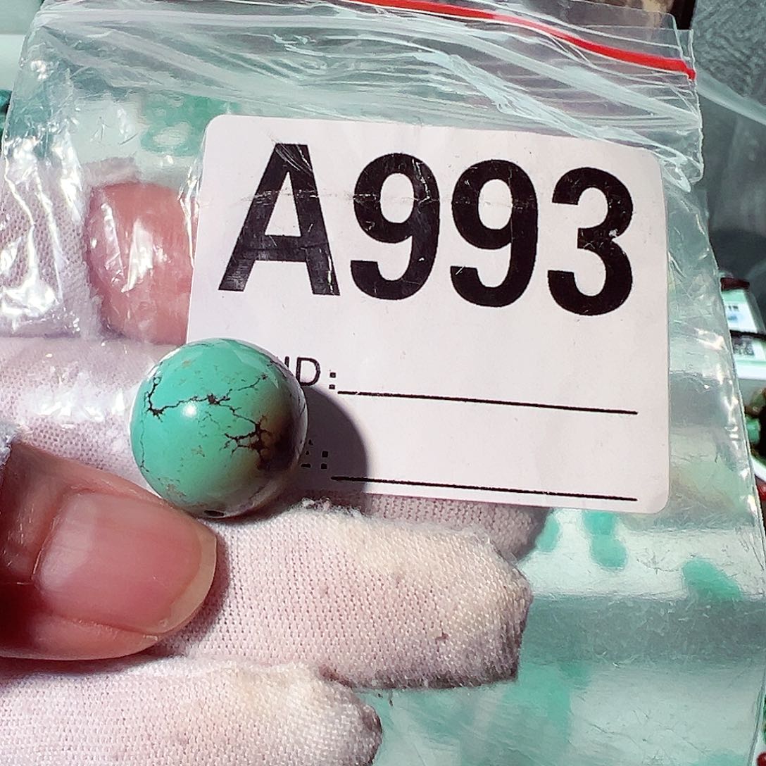 绿松石卡17.2圆珠未镶嵌