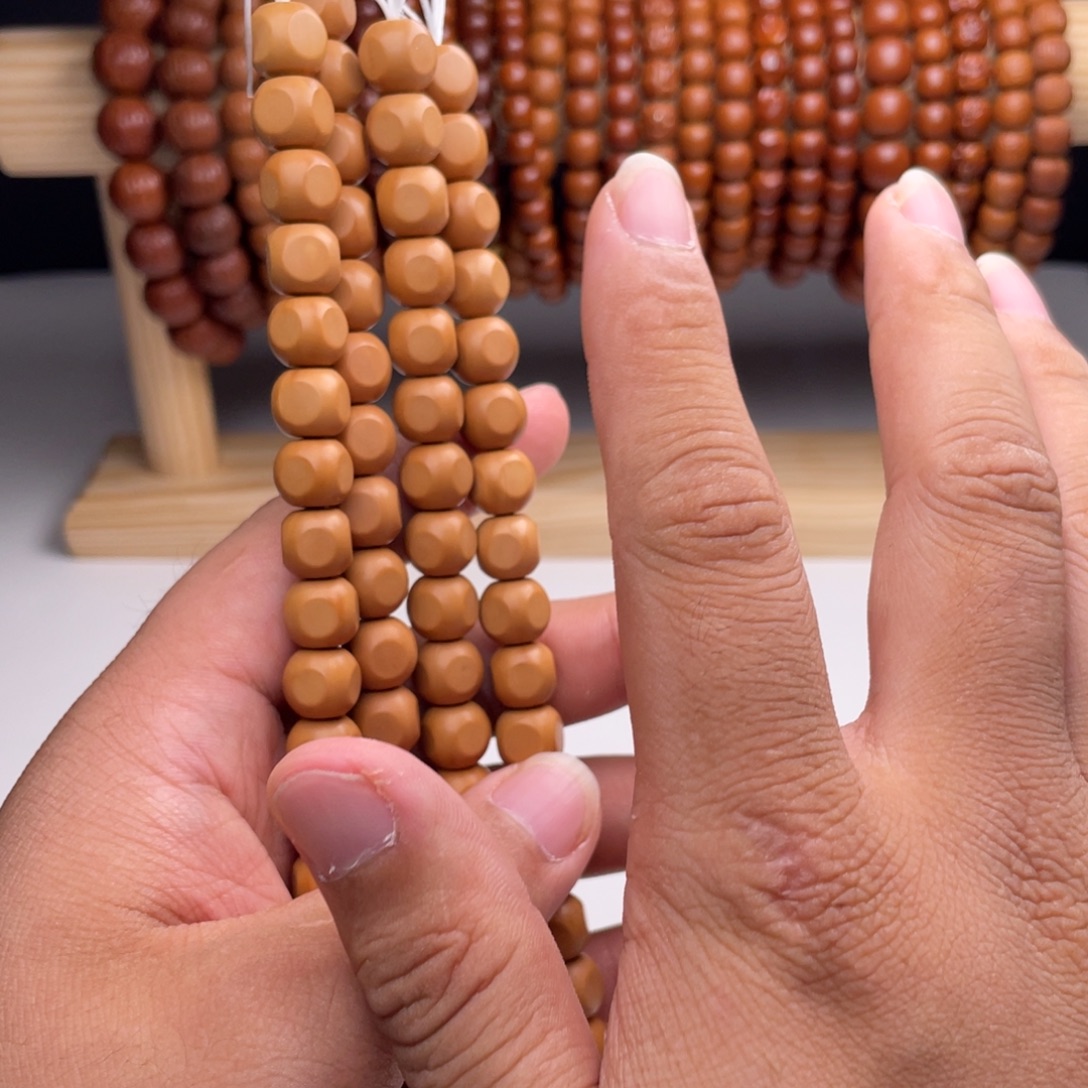 吊坠猴头核桃全品六方