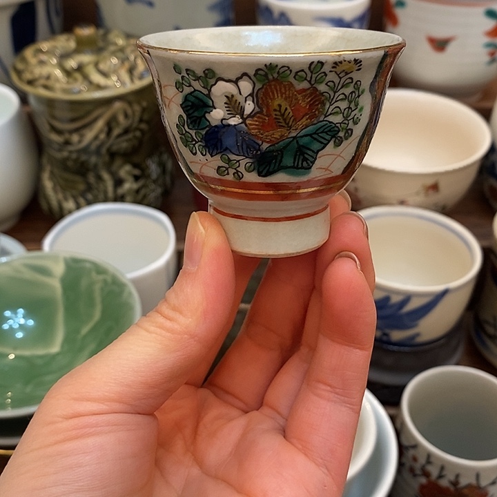    中古物品默认微瑕，谨慎参拍，满18包邮！