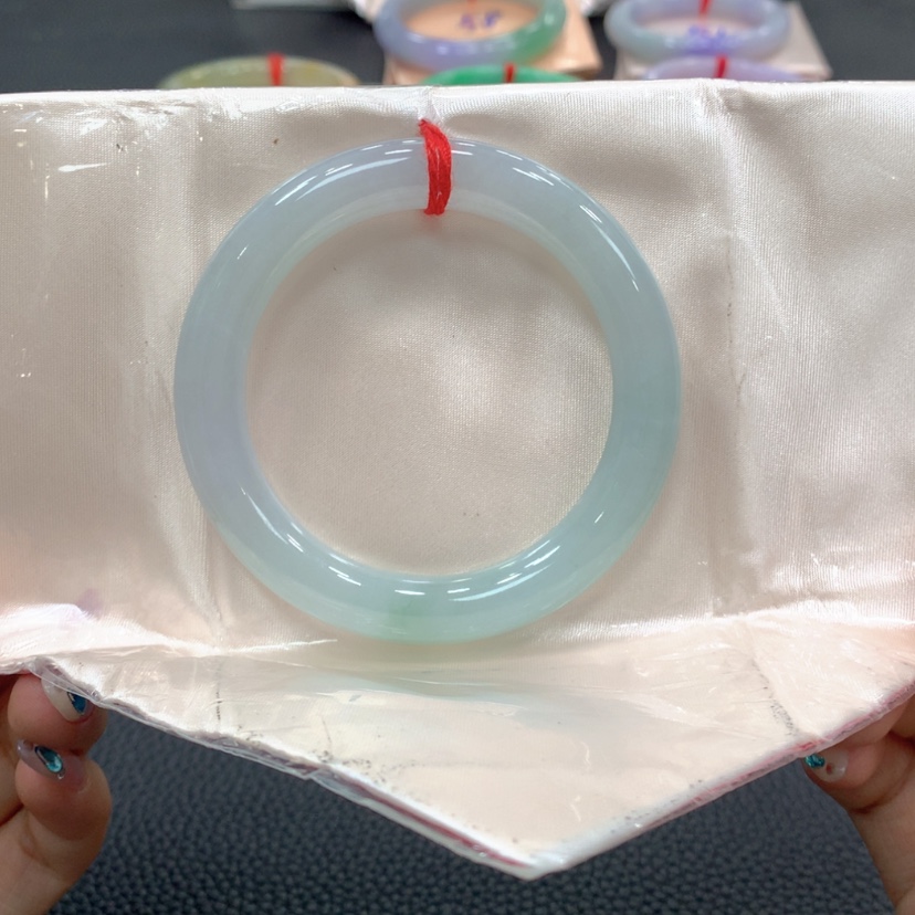 【闪购商品】翡翠手镯未镶嵌翡翠