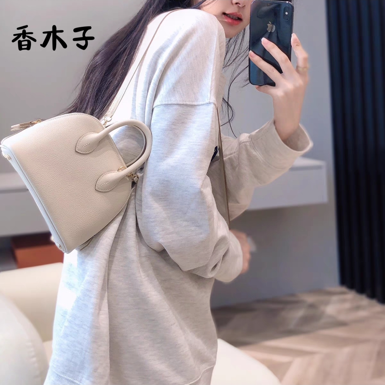 椭圆形手提款斜挎包轻奢时尚百搭真皮保龄球迷你