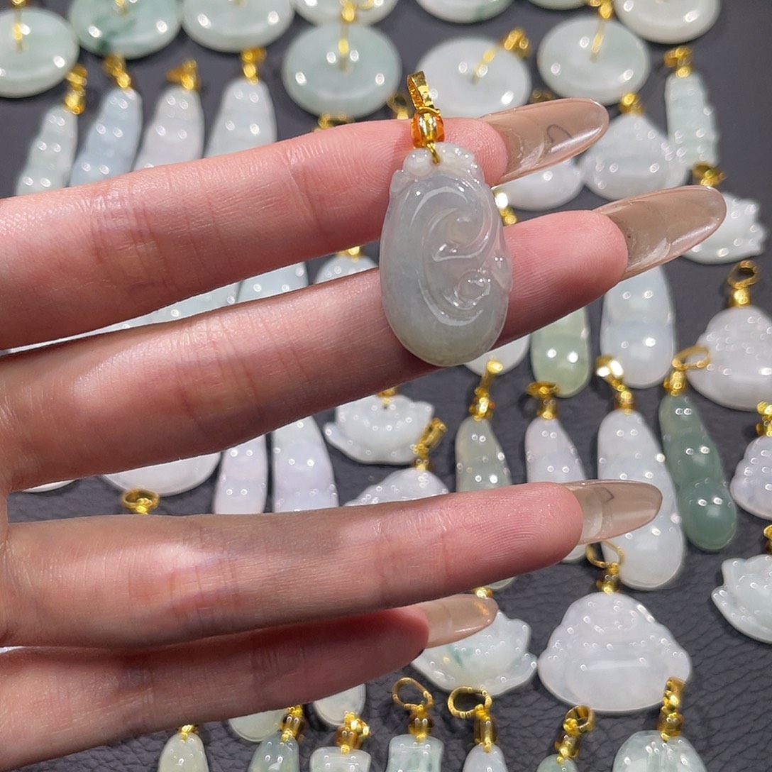 翡翠未镶嵌吊坠(不含链)