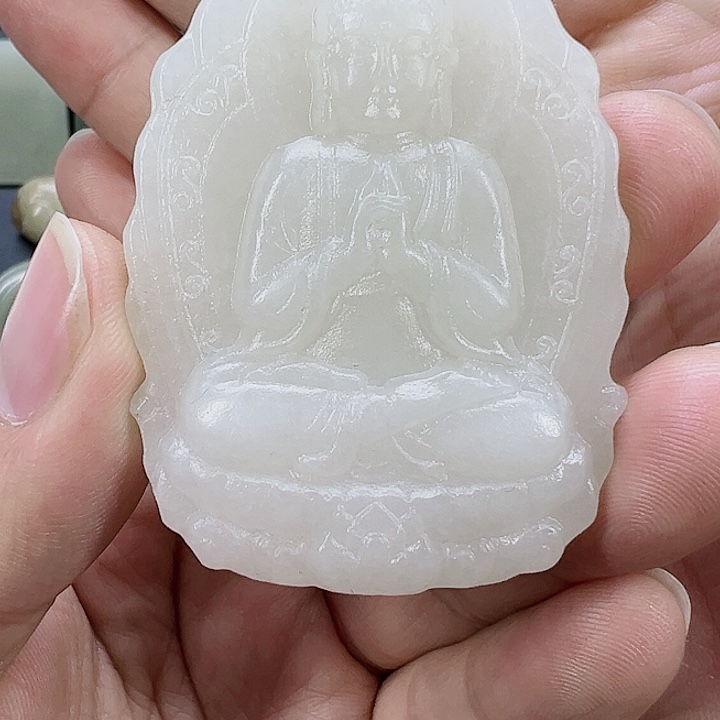 和田玉大日如来未镶嵌